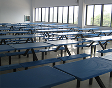 学校食堂餐桌